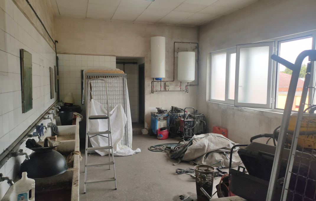 Revente - Naves y solares -
Barcelona - Bon Pastor