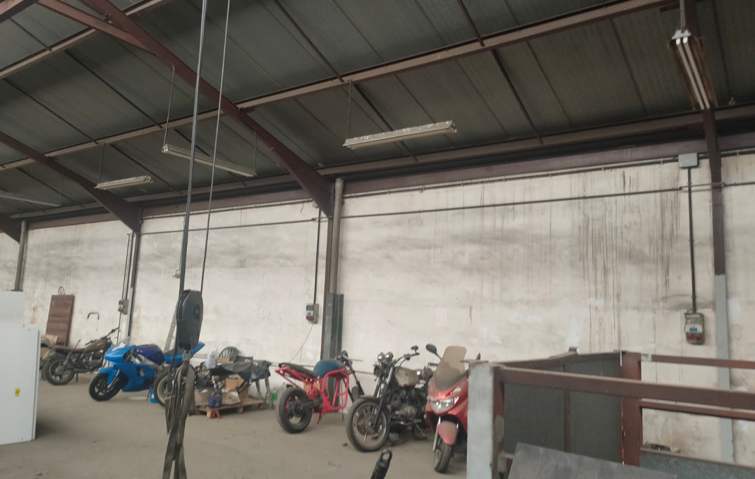 Revente - Naves y solares -
Barcelona - Bon Pastor