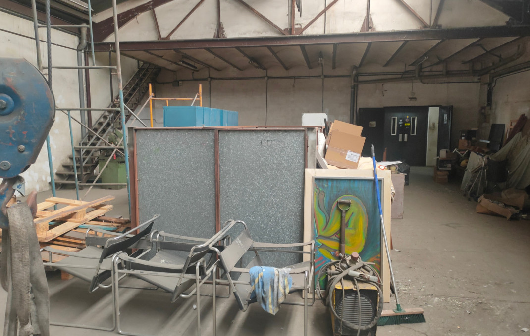 Revente - Naves y solares -
Barcelona - Bon Pastor