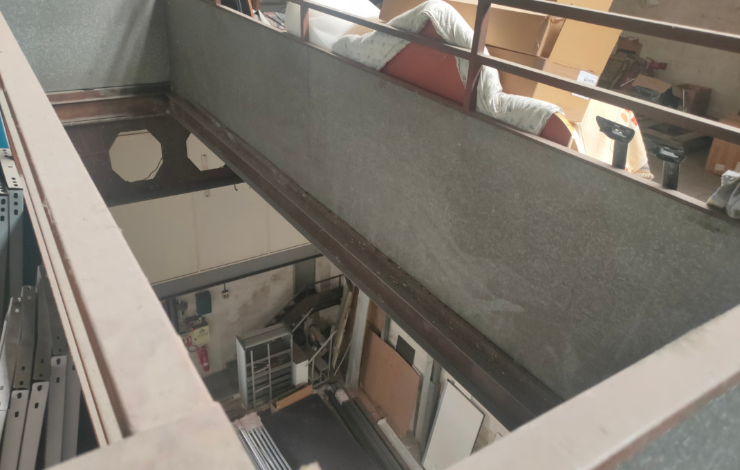 Revente - Naves y solares -
Barcelona - Bon Pastor