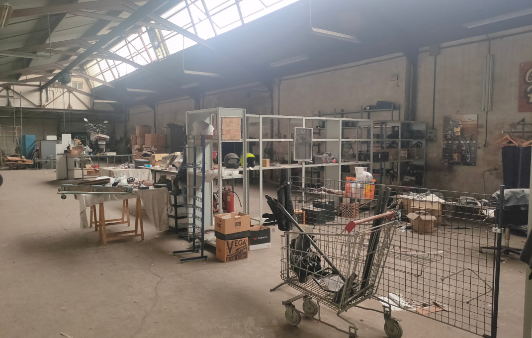 Revente - Naves y solares -
Barcelona - Bon Pastor