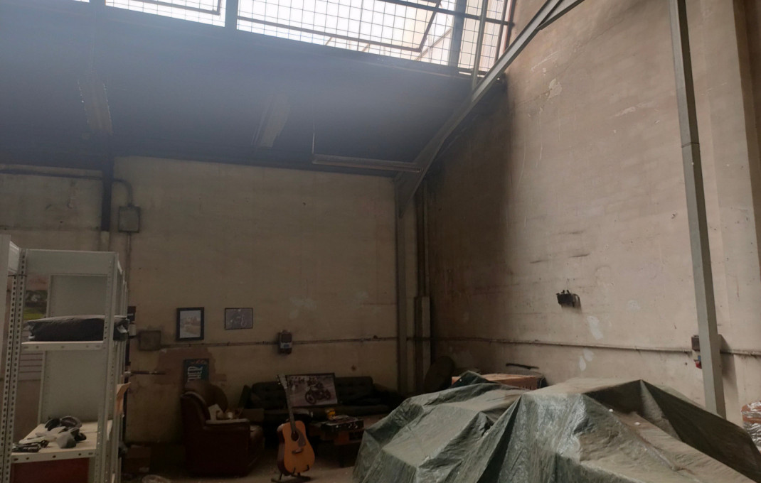 Revente - Naves y solares -
Barcelona - Bon Pastor