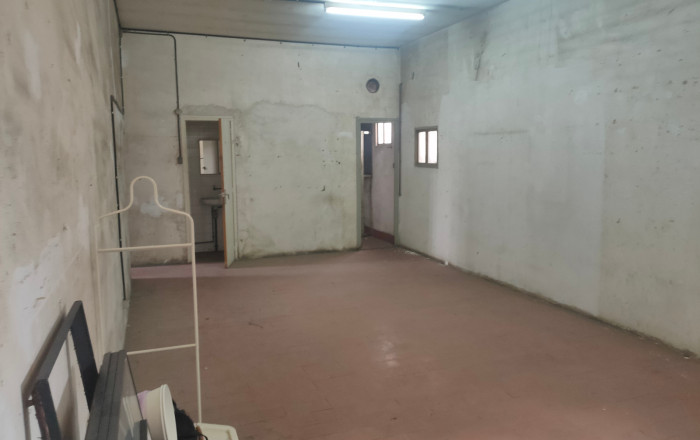 Revente - Naves y solares -
Barcelona - Bon Pastor