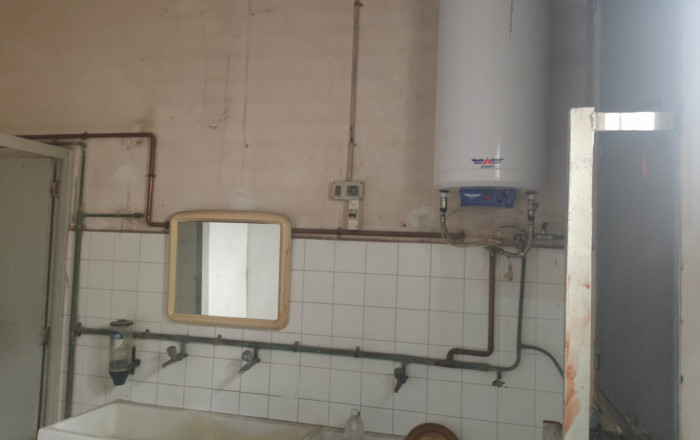 Revente - Naves y solares -
Barcelona - Bon Pastor