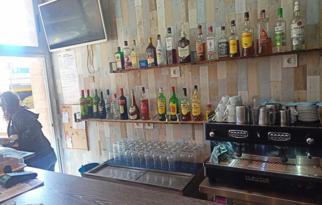Traspaso - Bar-Cafeteria -
Arenys de Mar