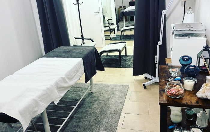 Traspaso - Peluquerias y Estetica -
Terrassa