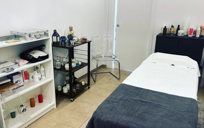 Traspaso - Peluquerias y Estetica -
Terrassa