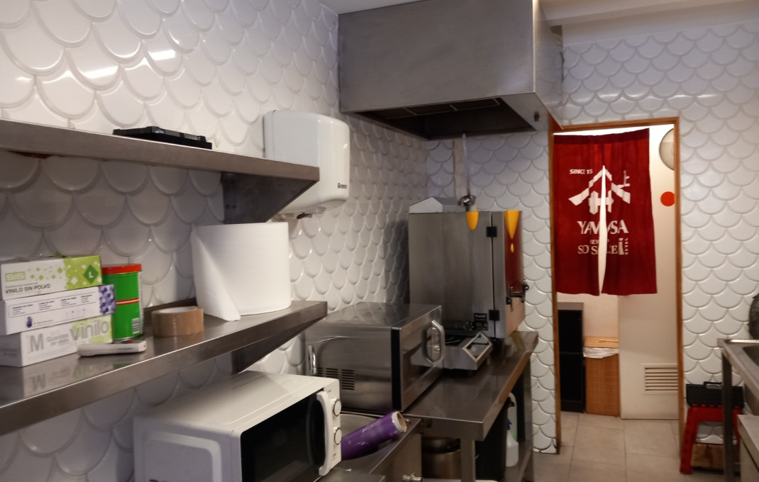 Traspaso - Take Away -
Barcelona - Galvany