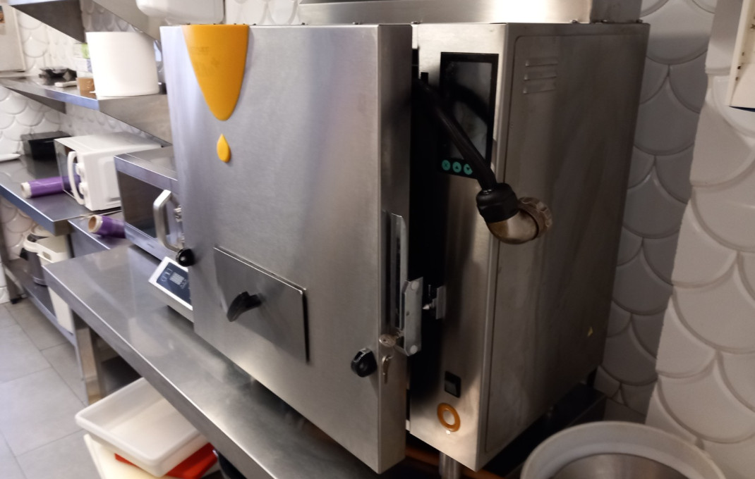 Traspaso - Take Away -
Barcelona - Galvany