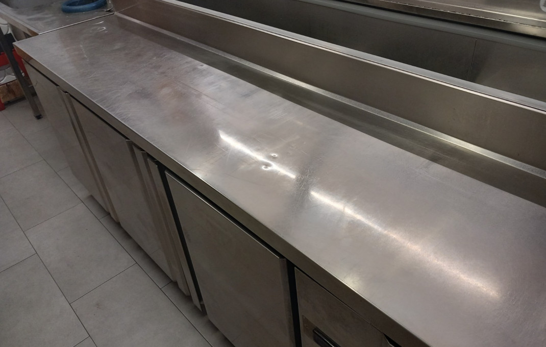 Traspaso - Take Away -
Barcelona - Galvany