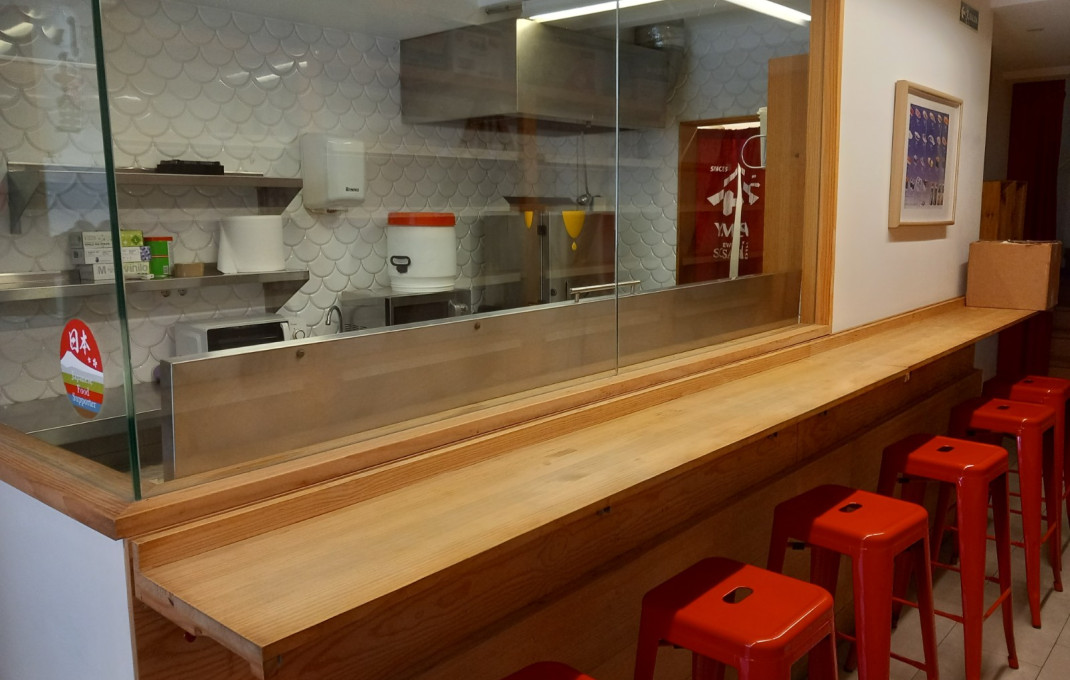 Traspaso - Take Away -
Barcelona - Galvany