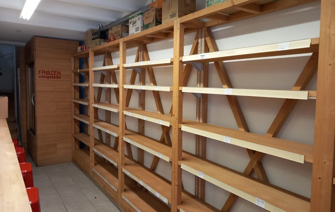 Traspaso - Take Away -
Barcelona - Galvany