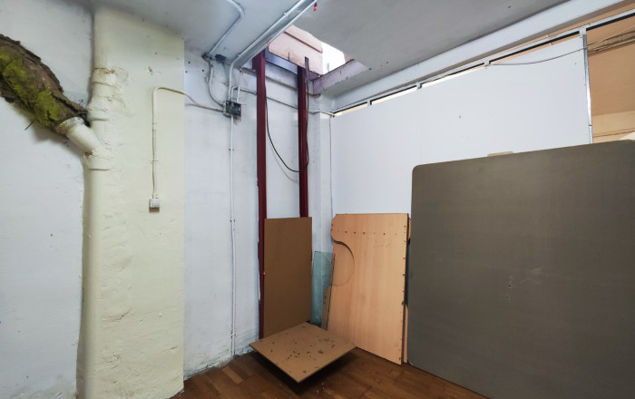 Venta - Local comercial -
Barcelona - Guinardo