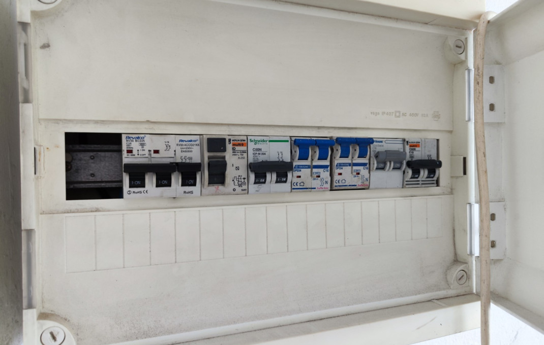 Venta - Local comercial -
Barcelona - Guinardo