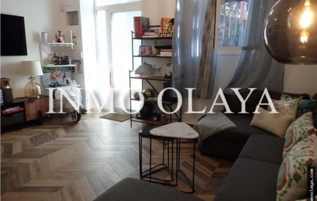 Venta - Piso -
Barcelona - Poblenou