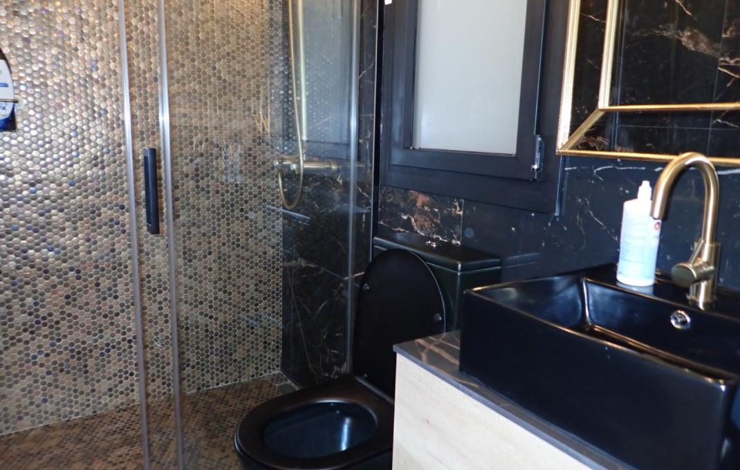 Venta - Piso -
Barcelona - Poblenou