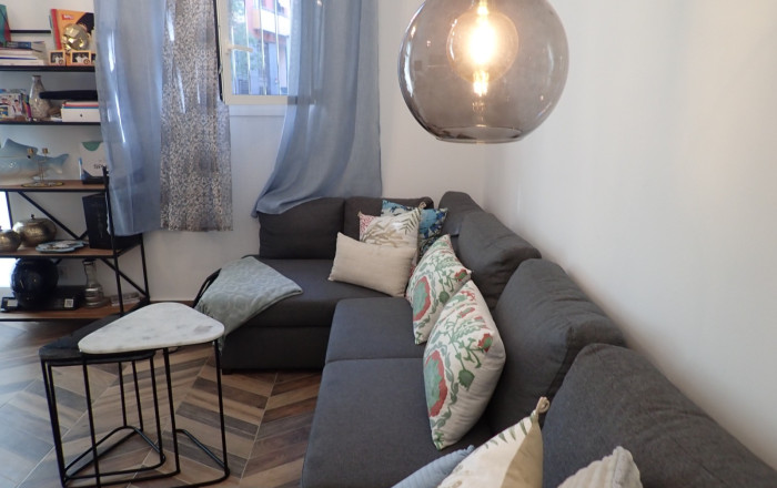 Venta - Piso -
Barcelona - Poblenou