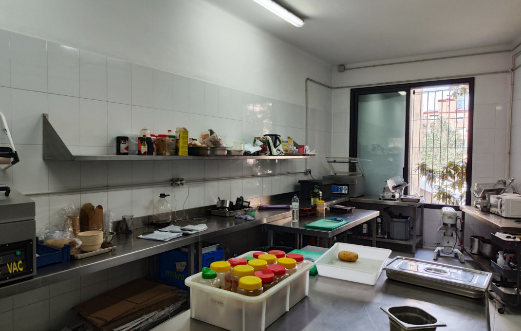 Transfert - cuisine industrielle -
Barcelona - Poblenou