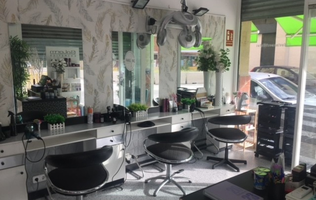 Traspaso - Peluquerias y Estetica -
Sabadell