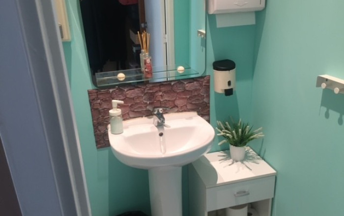 Traspaso - Peluquerias y Estetica -
Sabadell