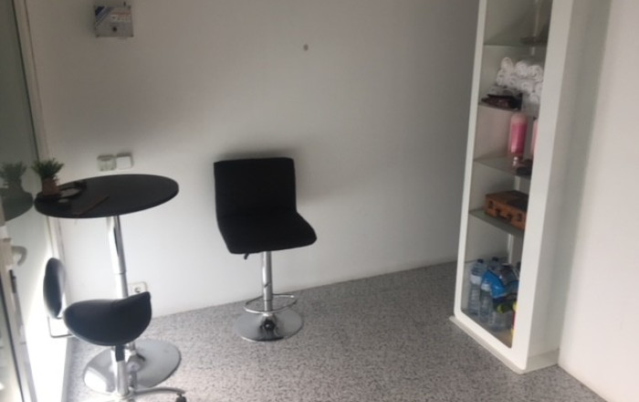 Traspaso - Peluquerias y Estetica -
Sabadell