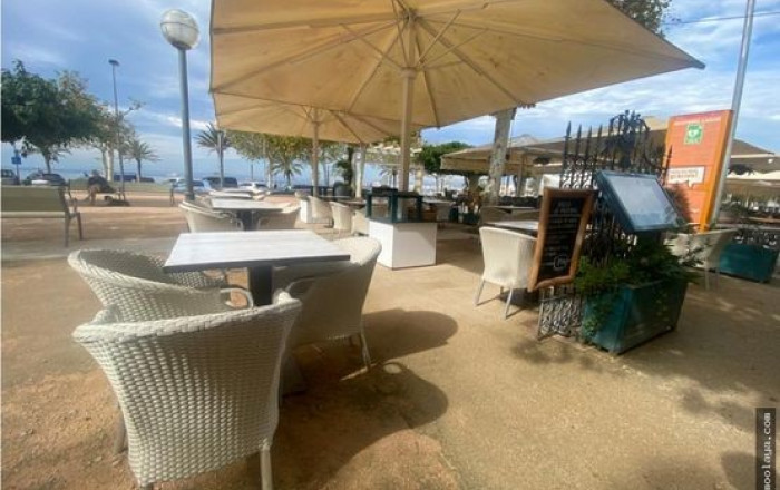 Transfert - Restaurant -
Roses