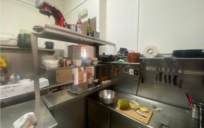 Transfert - Restaurant -
Roses