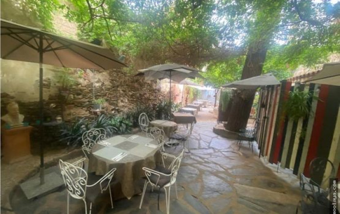 Transfert - Restaurant -
Roses