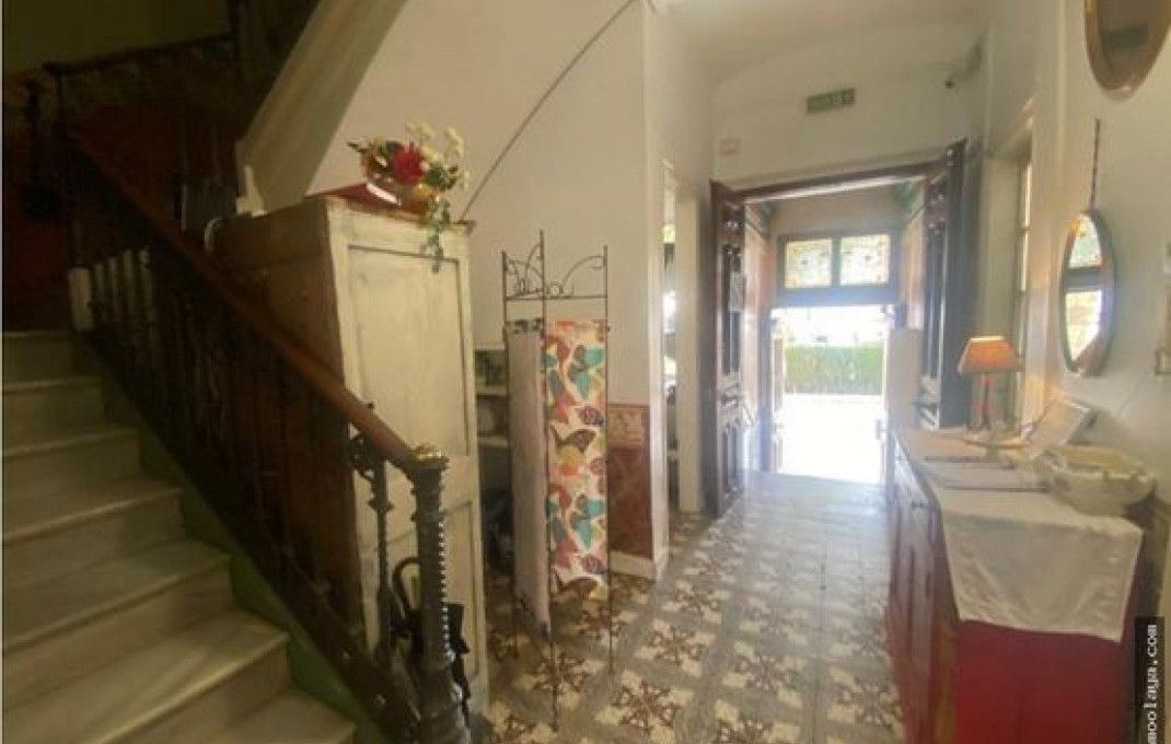 Transfert - Restaurant -
Roses