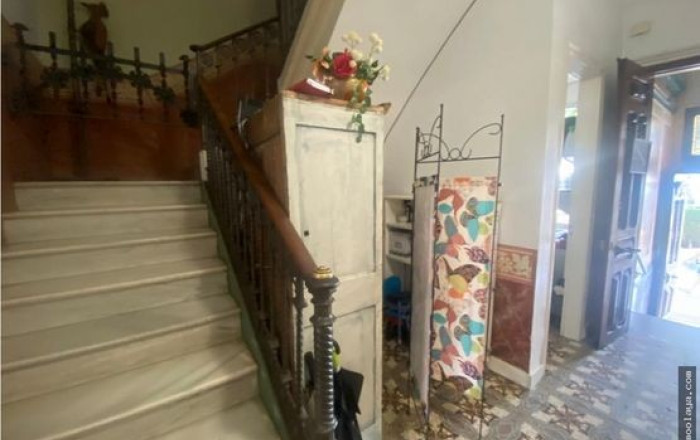 Transfert - Restaurant -
Roses