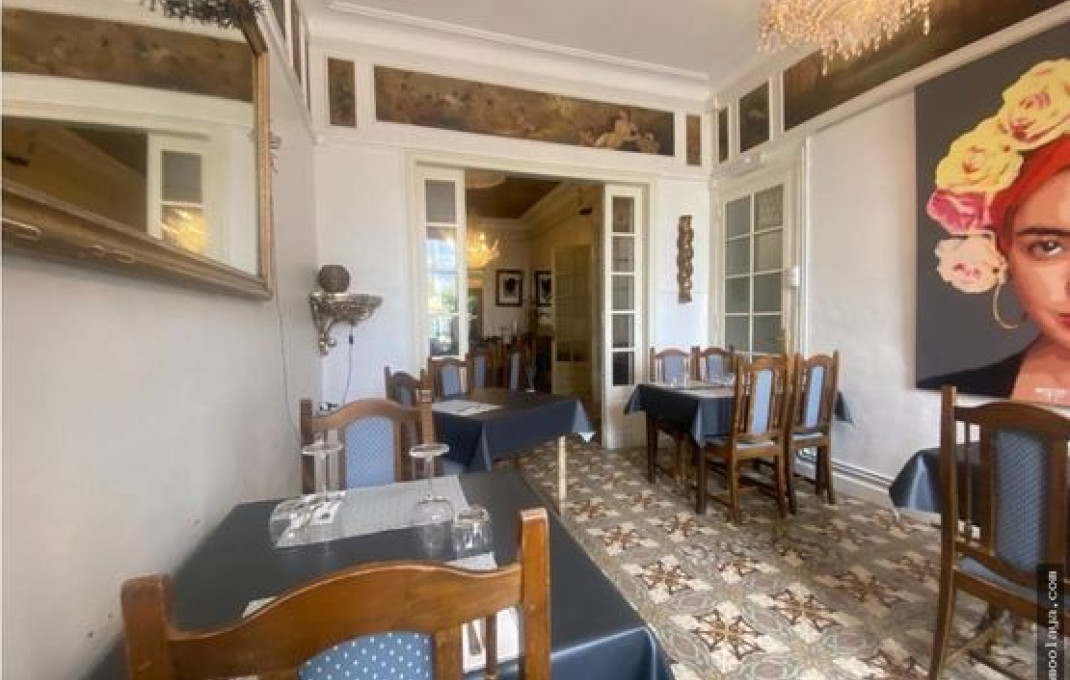 Transfert - Restaurant -
Roses