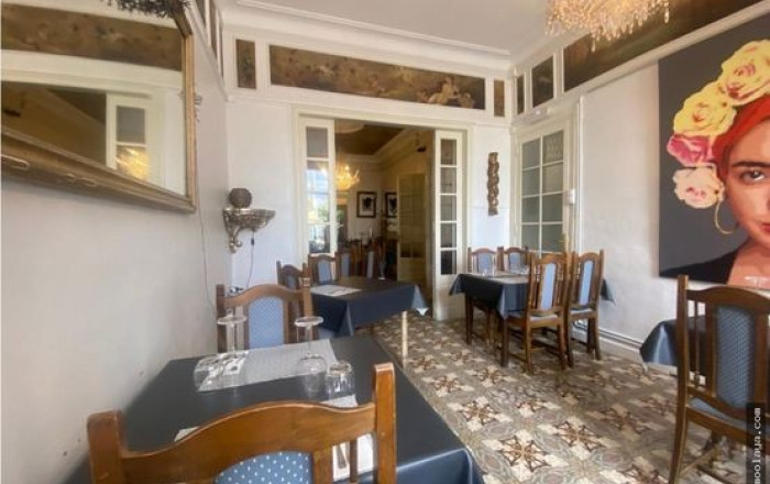 Transfert - Restaurant -
Roses