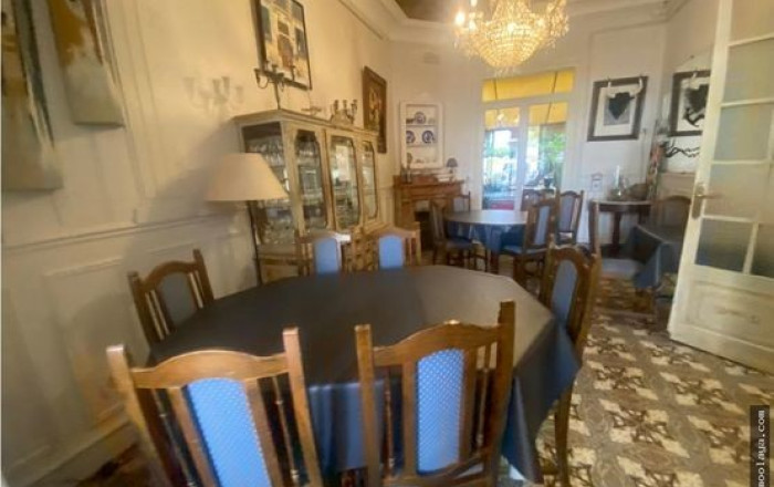 Transfert - Restaurant -
Roses