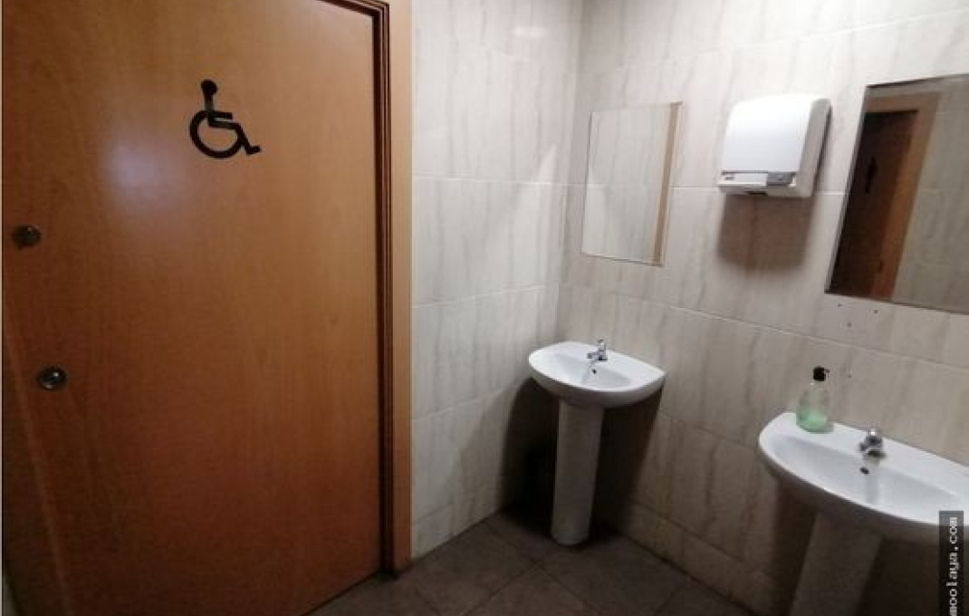 Transfert - Restaurant -
Barcelona - Zona Franca