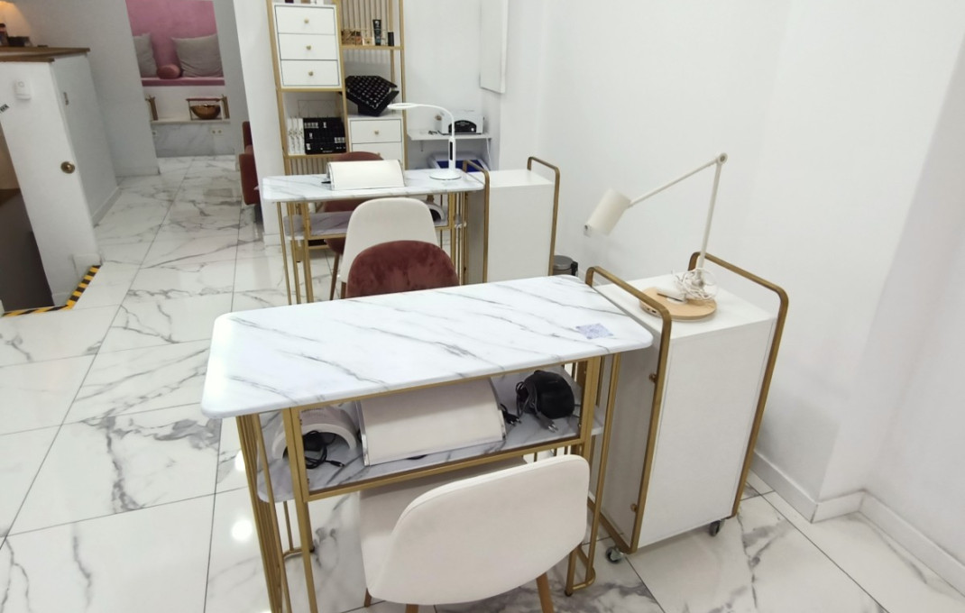 Transfert - Peluquerias y Estetica -
Barcelona - Sarria-Sant Gervasi