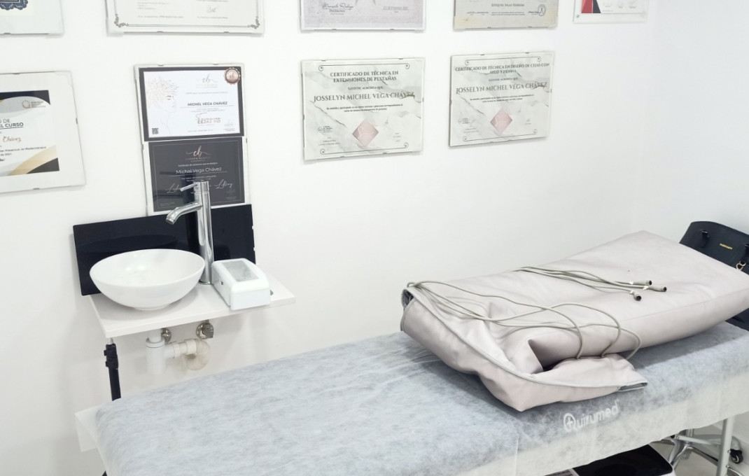 Transfert - Peluquerias y Estetica -
Barcelona - Sarria-Sant Gervasi