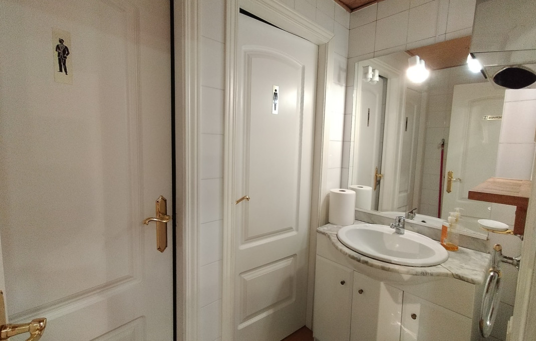 Venta - Local comercial -
Sant Feliu - Mas LLuí