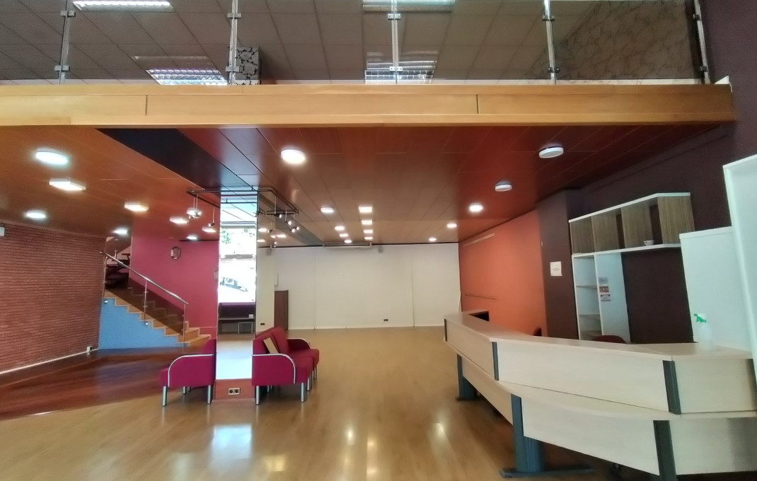 Venta - Local comercial -
Sant Feliu - Mas LLuí