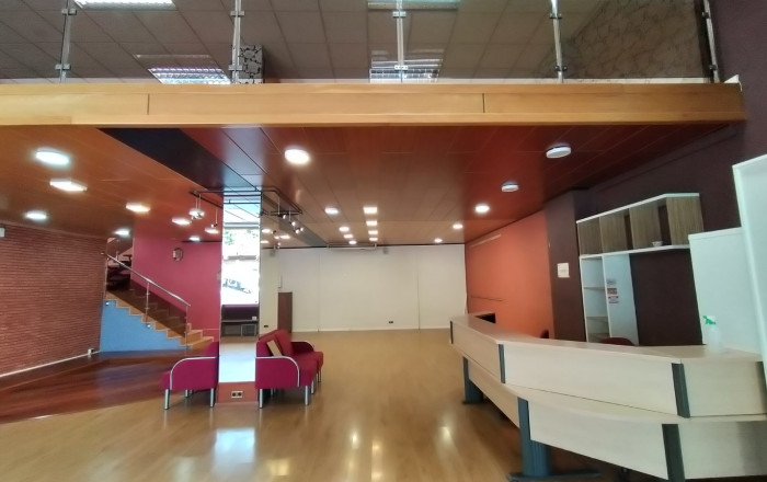 Venta - Local comercial -
Sant Feliu - Mas LLuí