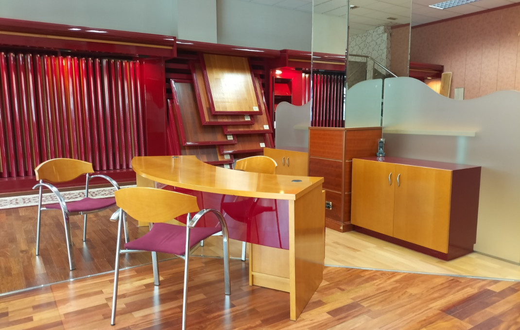 Venta - Local comercial -
Sant Feliu - Mas LLuí