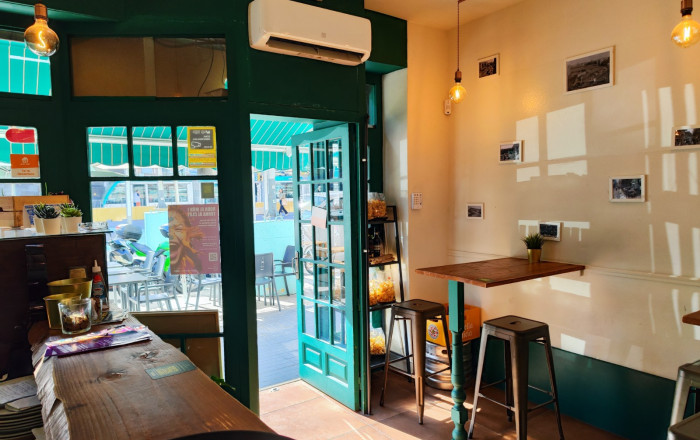 Transfert - Bar Restaurante -
Barcelona - Clot