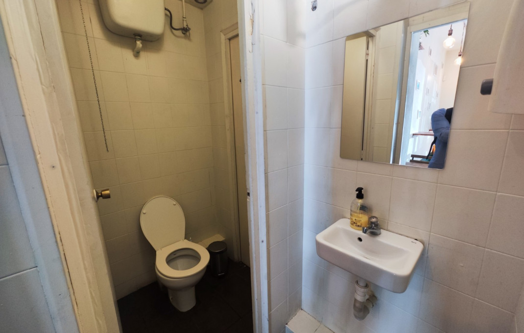 Transfert - Bar Restaurante -
Barcelona - Clot