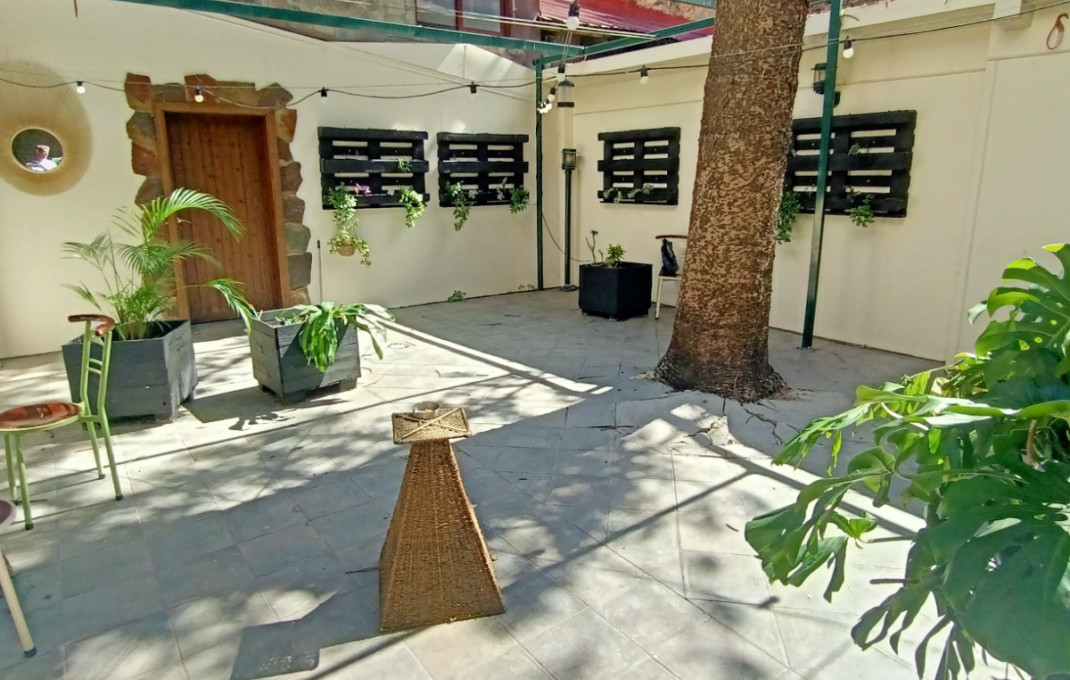 Transfert - Restaurant -
L'Hospitalet de Llobregat - Sant Josep