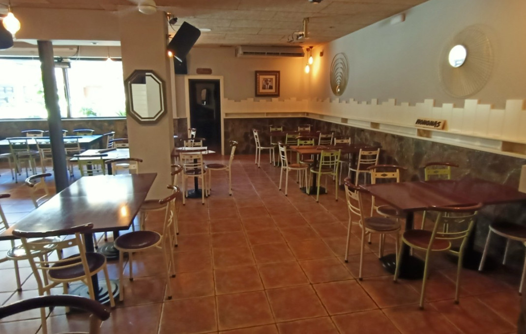 Transfert - Restaurant -
L'Hospitalet de Llobregat - Sant Josep