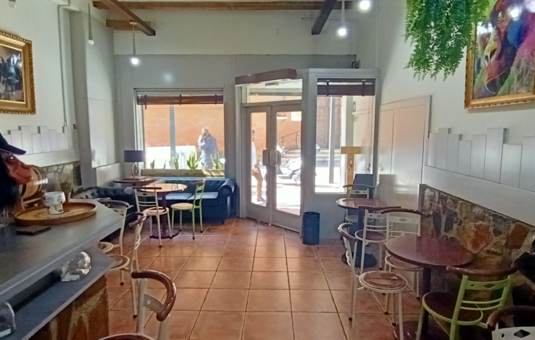 Transfert - Restaurant -
L'Hospitalet de Llobregat - Sant Josep