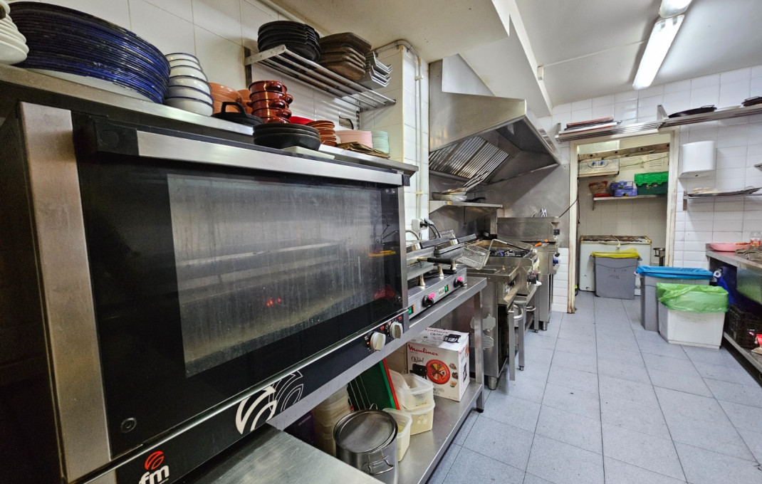 Traspaso - Restaurante -
Barcelona - Raval