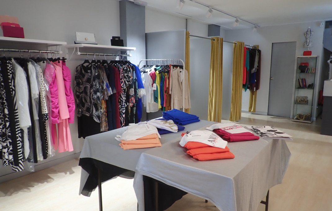 Traspaso - Tiendas -
Sant Boi de Llobregat