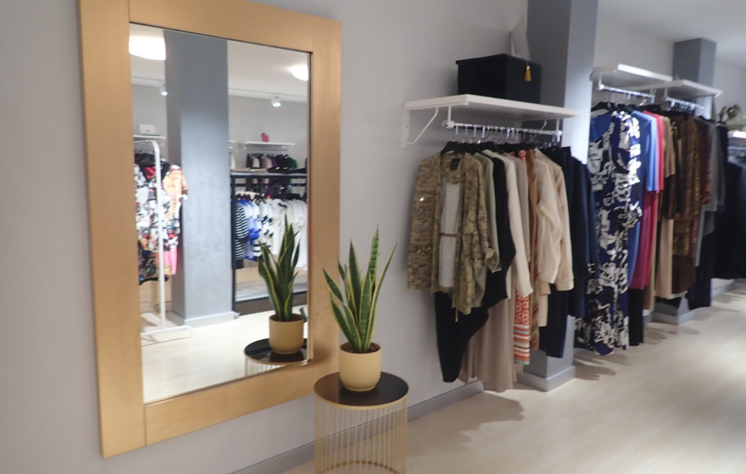 Traspaso - Tiendas -
Sant Boi de Llobregat