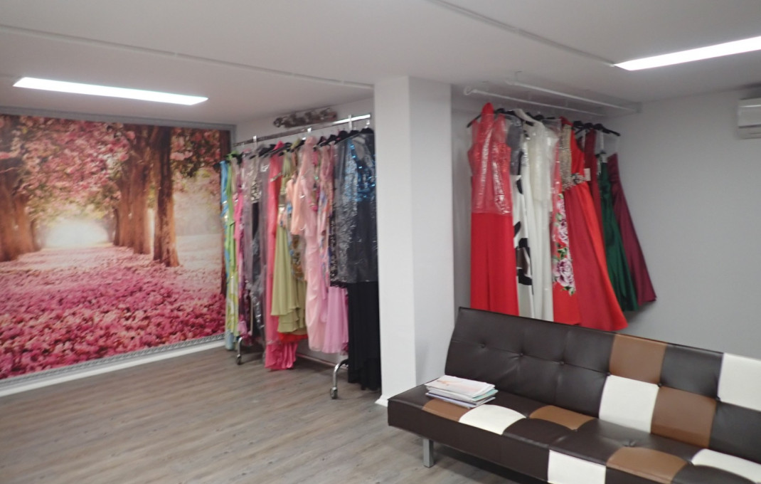 Traspaso - Tiendas -
Sant Boi de Llobregat