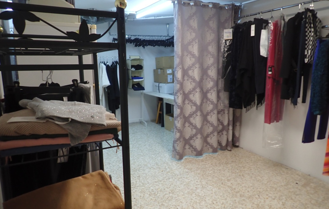 Traspaso - Tiendas -
Sant Boi de Llobregat